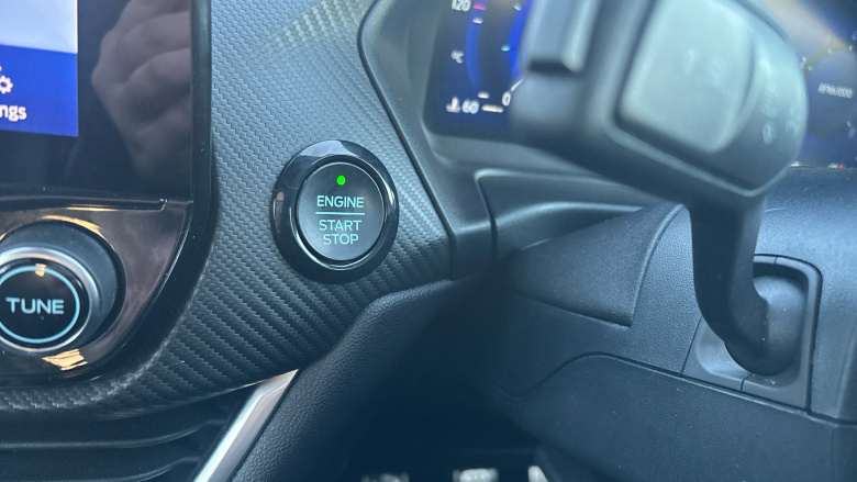 Ford Puma 1.0 EcoBoost Hybrid mHEV 155 ST-Line X 5dr Petrol Hatchback